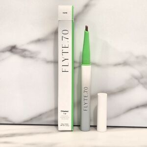 FLYTE70 Chiseled Lip Lipliner In Fame (Rosy Pink) Flyte.70 - NEW IN BOX